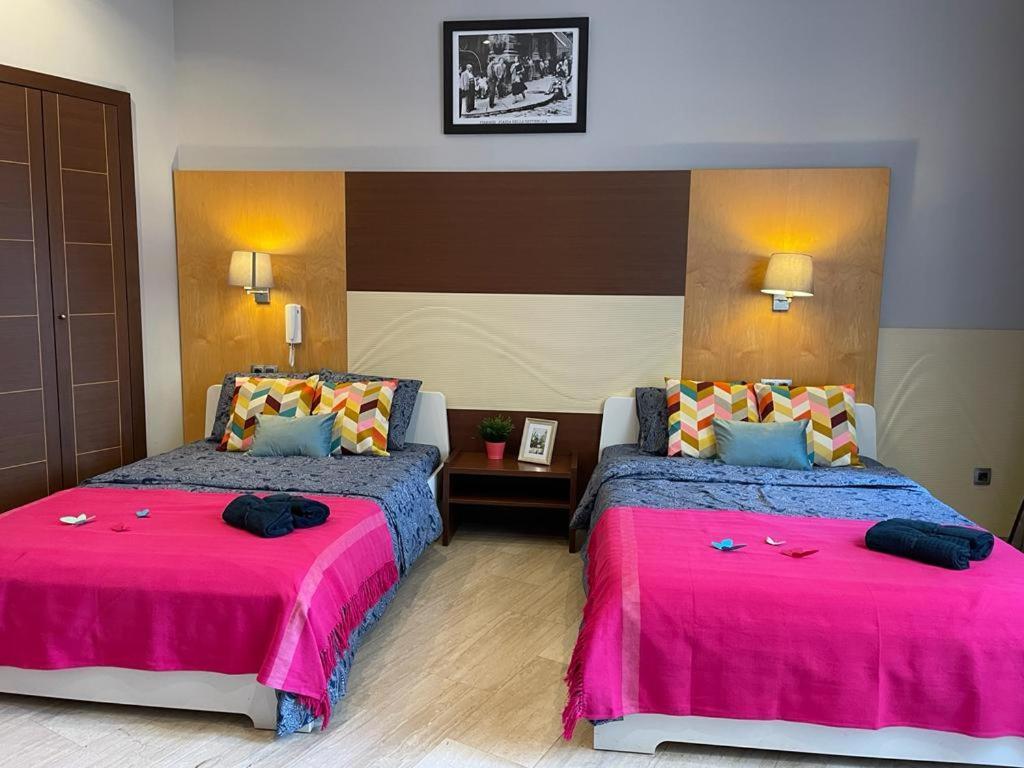 By La Rambla Rooms Barcelona Exterior foto